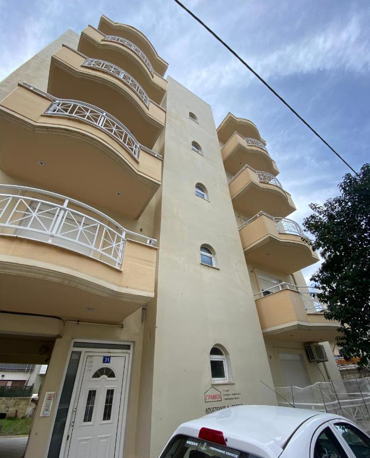 Yellow Fresh Apartment 2 Alexandroupoli Eksteriør billede