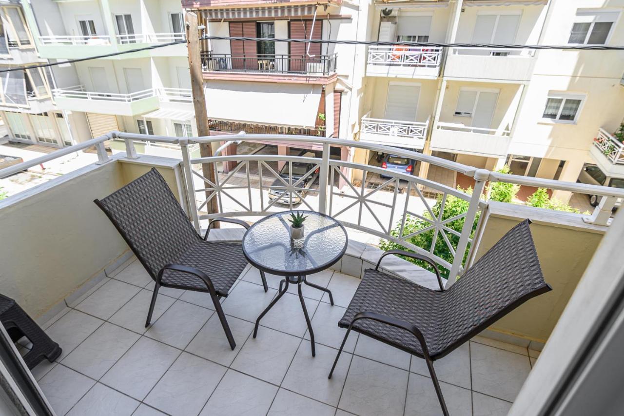 Yellow Fresh Apartment 2 Alexandroupoli Eksteriør billede